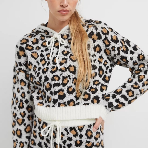 Anthropologie Cropped Leopard Sweatshirt - Picture 1 of 14